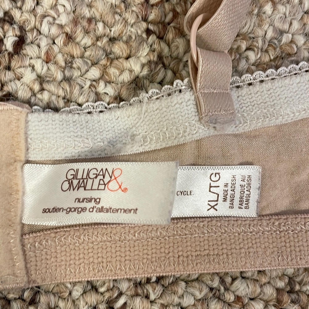 Gilligan & O’Malley Nude nursing bra with lace detail XL - Picture 7 of 8